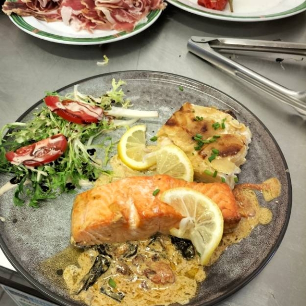 Le restaurant - Le Solirel - Restaurant Dunières - manger a DUNIERES